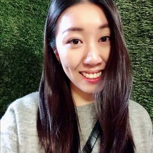 Meet your Posher, Chanel